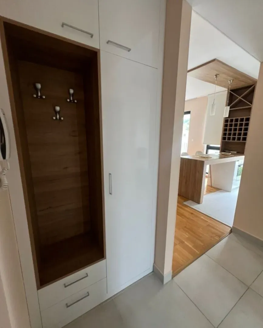 Prodaja, dvosoban stan, 66m², Donja Lastva, Tivat