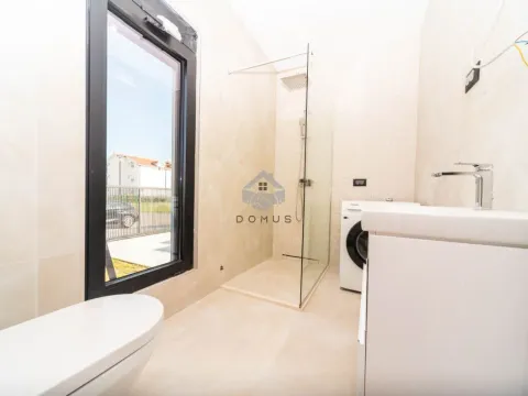 Rent, house, 225m², Gornja Gorica, Podgorica - image 12