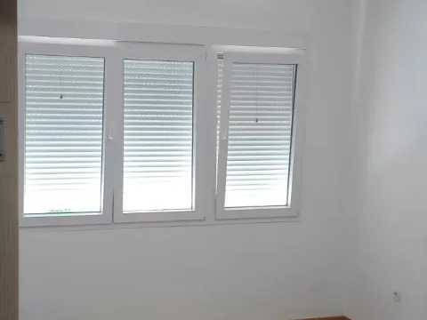 Izdavanje, poslovni prostor, 66m², Preko Morače, Podgorica - image 3