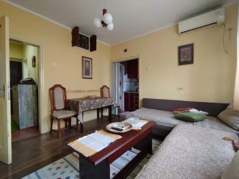 Izdavanje, jednosoban stan, 50m², Stara Varoš, Podgorica - image 3