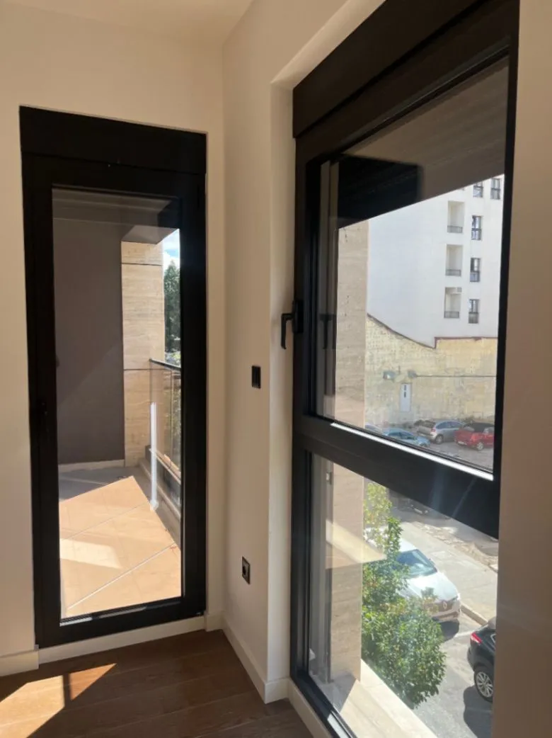 Izdavanje, jednosoban stan, 44m², Centar, Podgorica