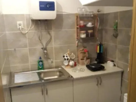 Rent, one bedroom apartment, 30m², Centar, Cetinje - image 5