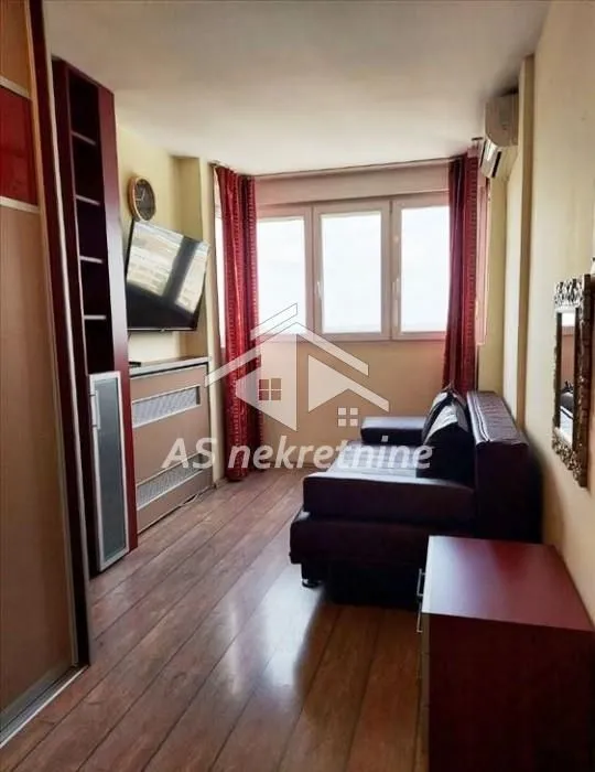 Rent, four bedroom apartment, 115m², Hala Pionir, Palilula Sve Podlokacije