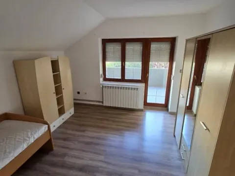 Rent, house, 250m², Centar, Stara Pazova - image 10