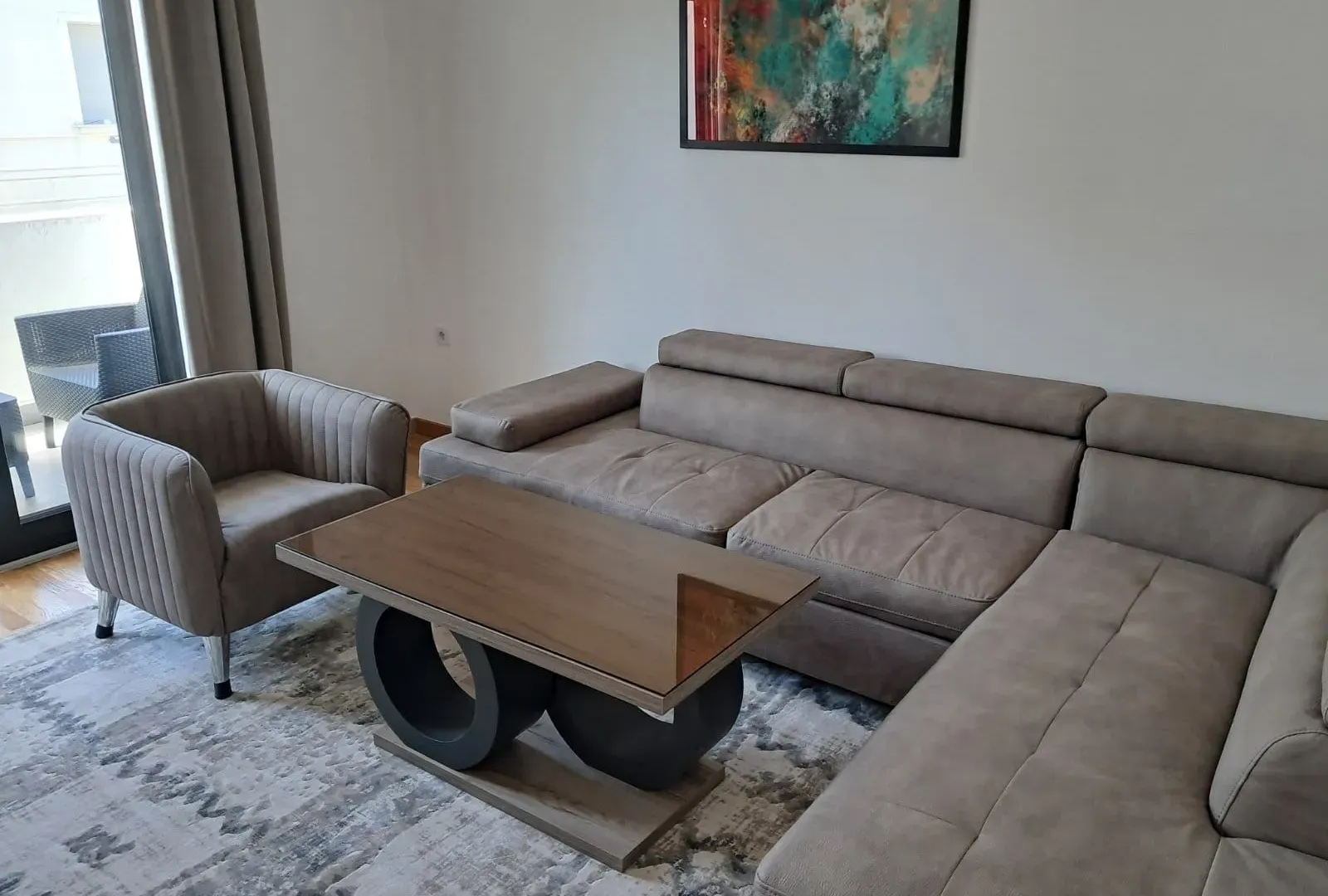 Izdavanje, jednosoban stan, 68m², Centar, Podgorica