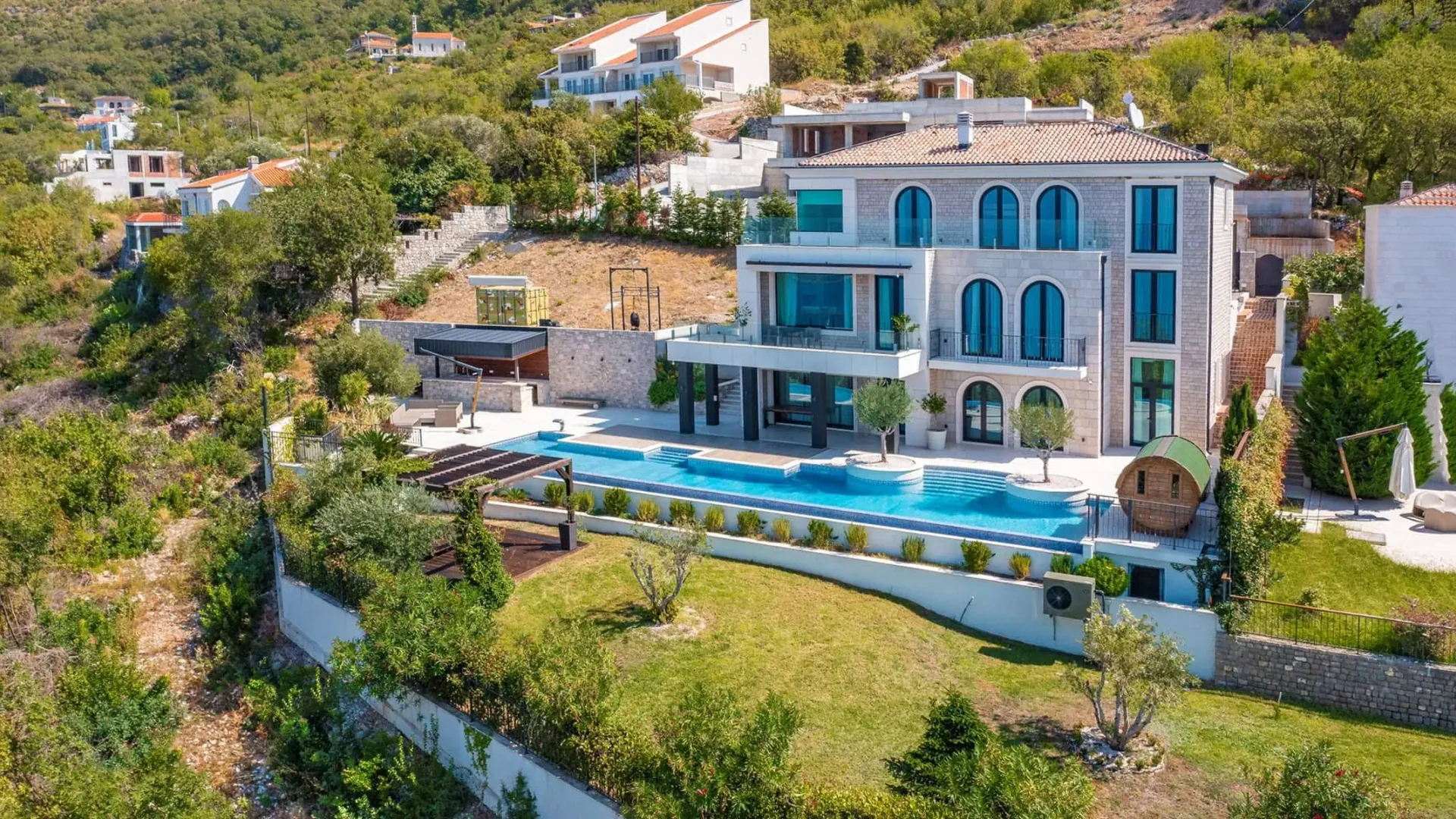 Sale, house, 496m², Blizikuće, Budva