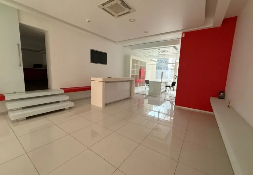 Izdavanje, poslovni prostor, 60m², Budva, Crna Gora