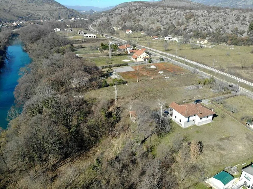 Sale, house, 200m², Vezirov Most, Podgorica