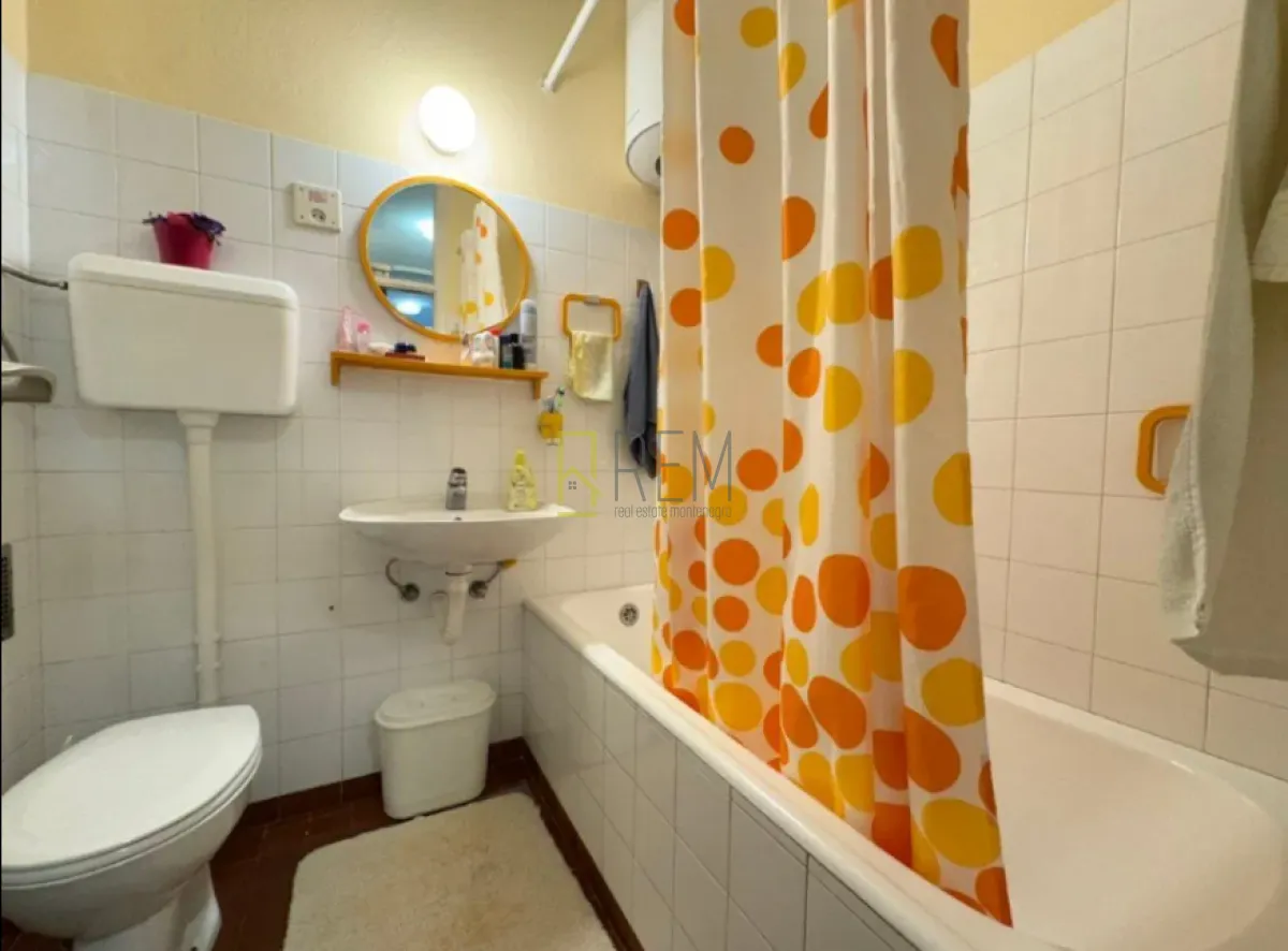 Prodaja, dvosoban stan, 86m², Momišići, Podgorica