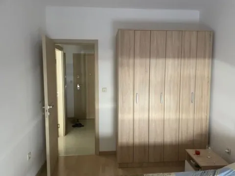 Izdavanje, jednosoban stan, 50m², City Kvart, Podgorica - image 7