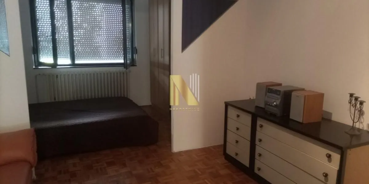 Prodaja, kuća, 366m², Sajmište, Novi Sad