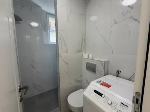 Rent, three bedroom apartment, 69m², Kalenić Pijaca, Vračar Sve Podlokacije - image 6