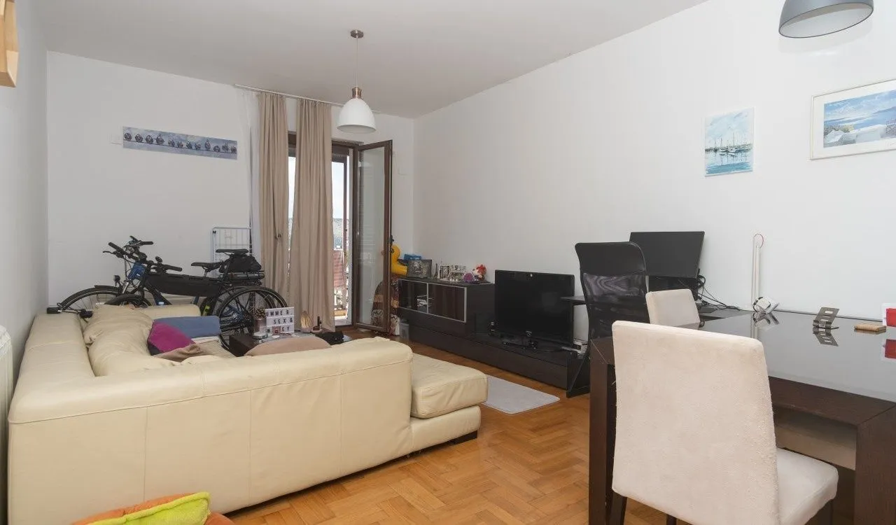 Prodaja, dvosoban stan, 68m², Preko Morače, Podgorica