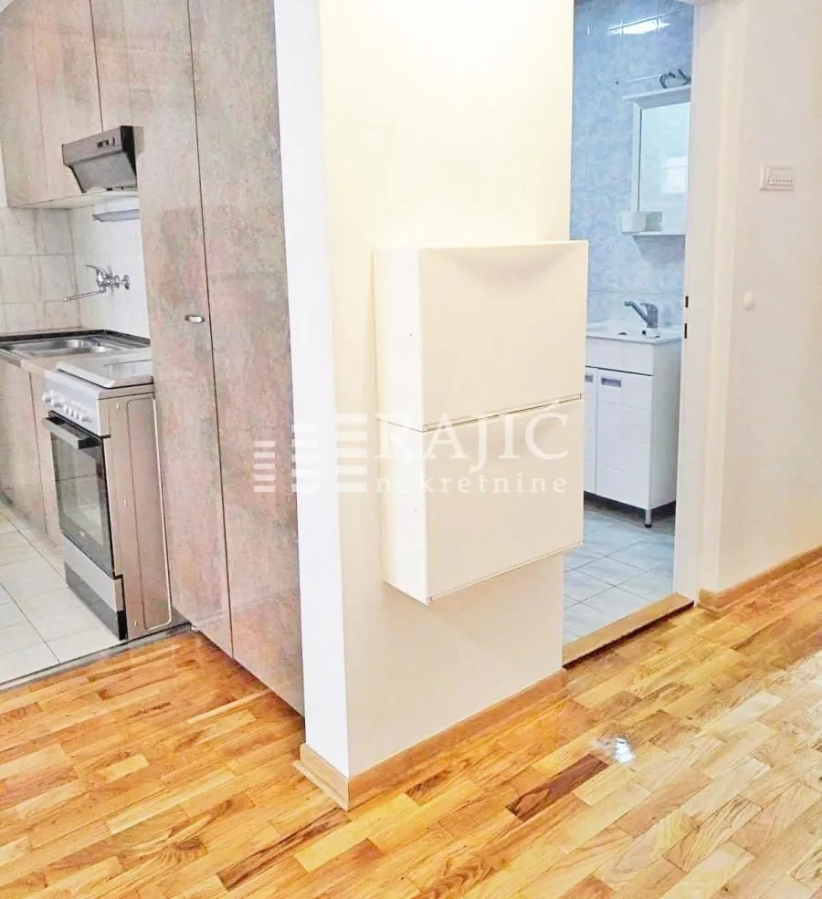 Prodaja, jednosoban stan, 43m², Stari Grad, Beograd