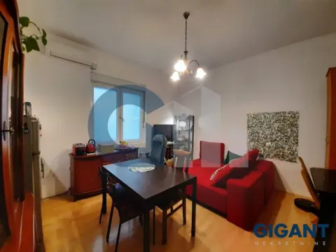 Sale, two bedroom apartment, 47m², Zeleni Venac, Beograd - image 2