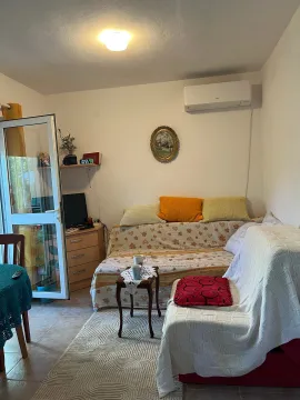 Rent, one bedroom apartment, 35m², Šušanj, Bar - image 5