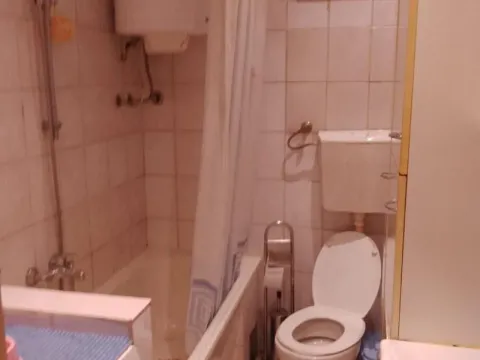 Izdavanje, dvosoban stan, 61m², Slavija, Vračar Sve Podlokacije - image 7
