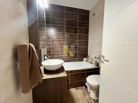 Izdavanje, dvosoban stan, 43m², Bulevar Evrope, Novi Sad Sve Podlokacije - image 13