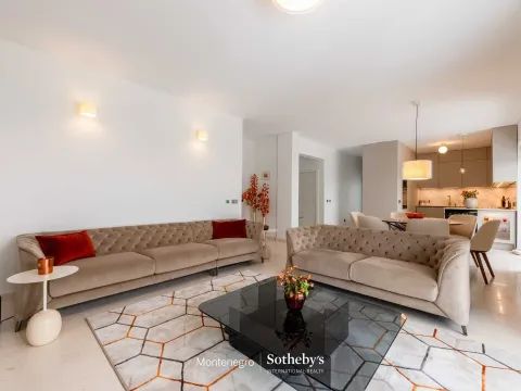 Prodaja, kuća, 261m², Rijeka Reževići, Budva - image 10