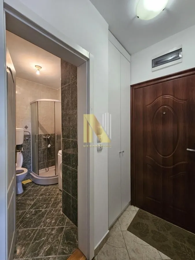 Izdavanje, garsonjera, 25m², Bulevar Evrope, Novi Sad Sve Podlokacije