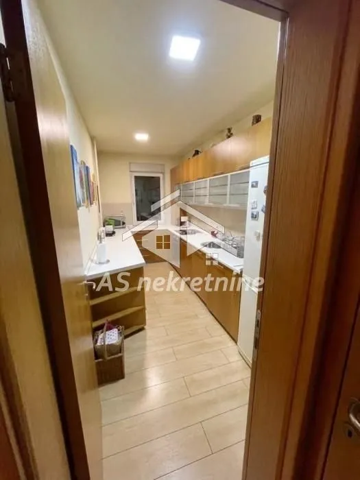 Rent, three bedroom apartment, 95m², Autokomanda, Voždovac Sve Podlokacije
