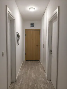Rent, one bedroom apartment, 63m², Donja Lastva, Tivat - image 11