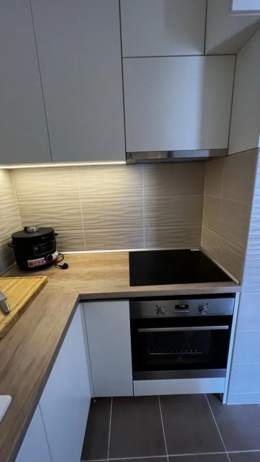 Prodaja, jednosoban stan, 49m², Tivat, Crna Gora