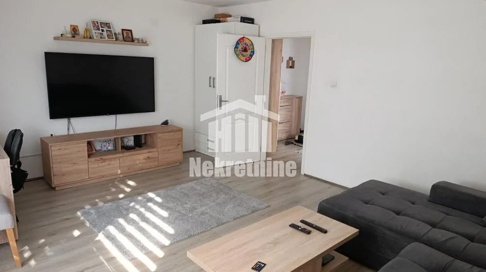 Sale, two bedroom apartment, 60m², Zemun Sve Podlokacije, Beograd