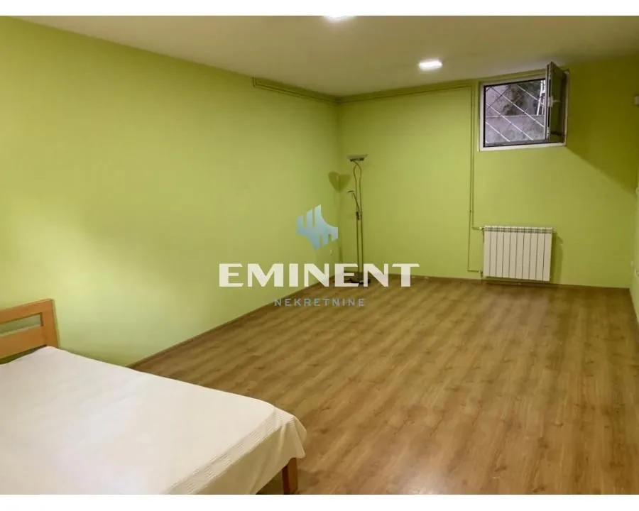 Rent, house, 220m², Senjak, Beograd