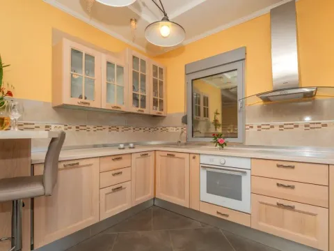 Sale, house, 274m², Buljarica, Budva - image 39