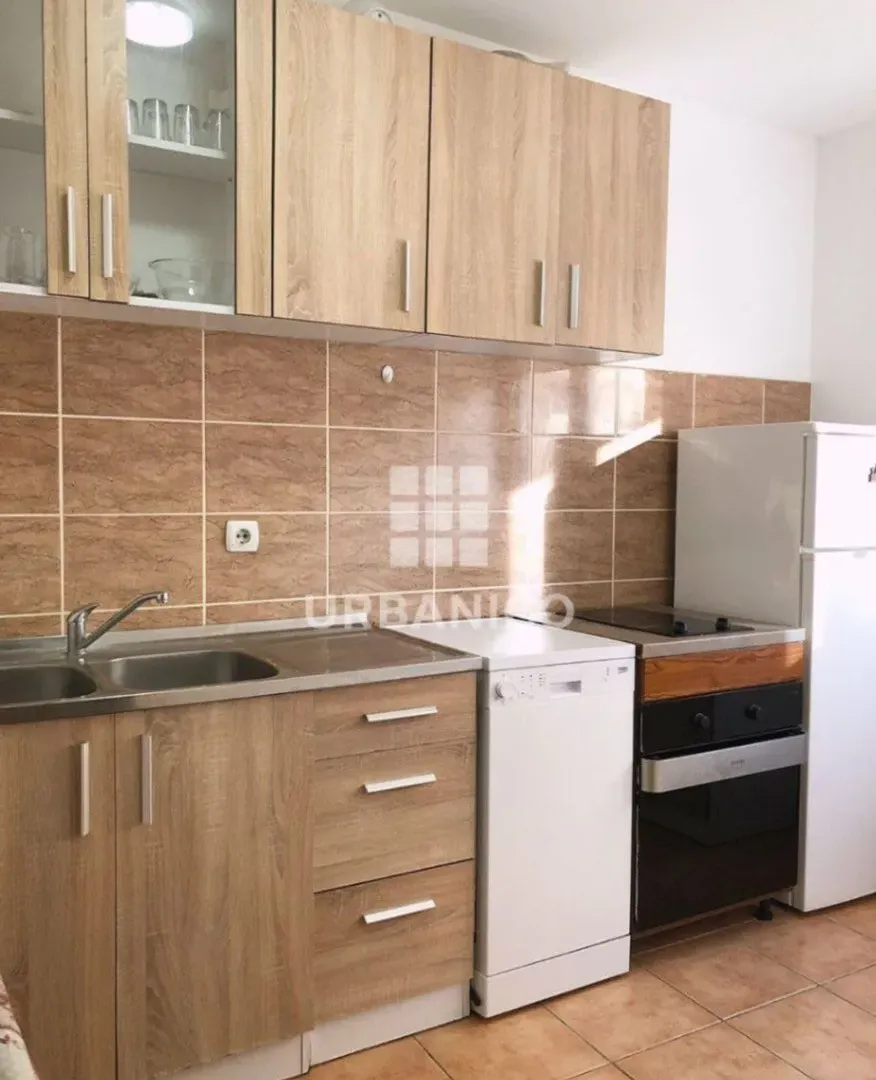 Izdavanje, dvosoban stan, 70m², Podmaine, Budva