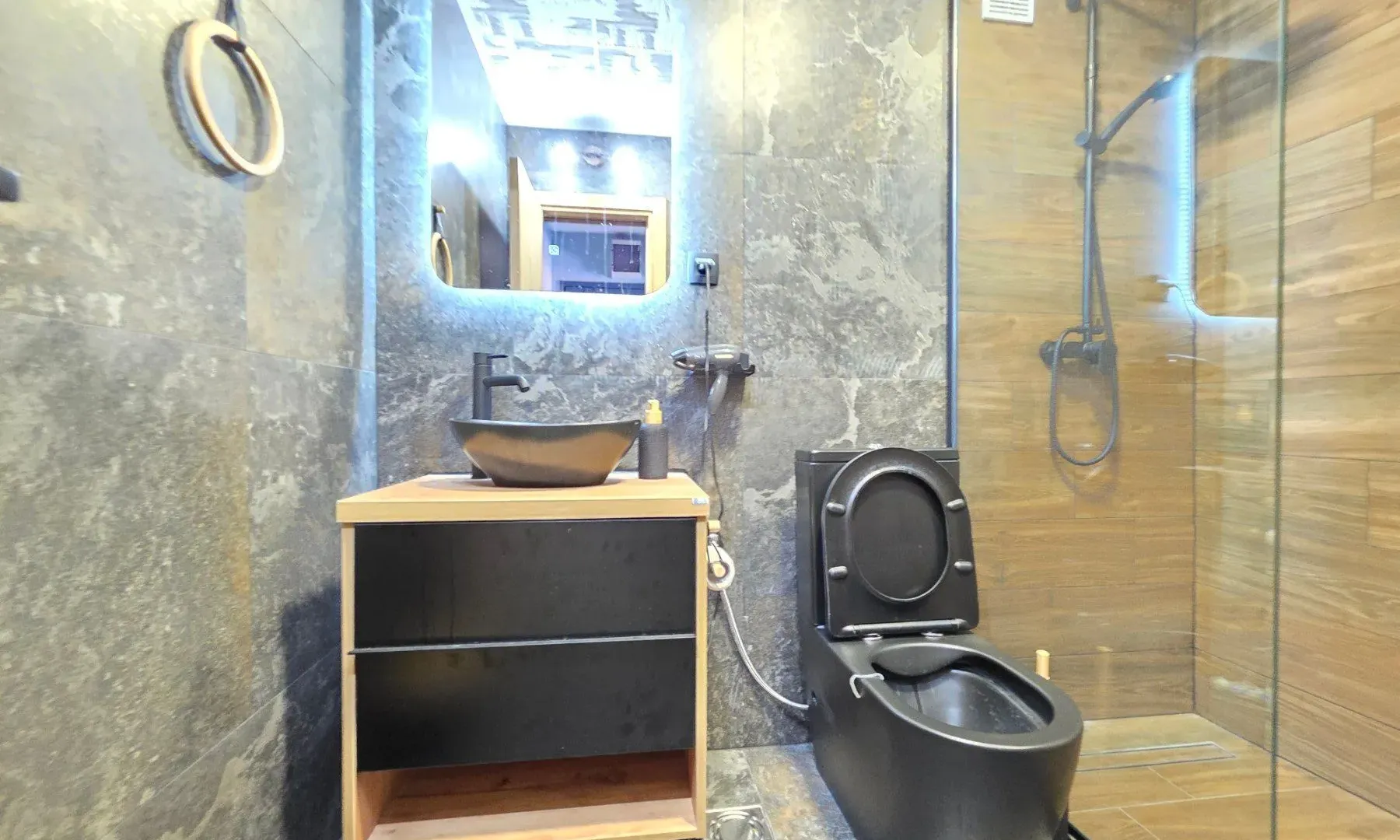 Prodaja, trosoban stan, 115m², Prčanj, Kotor