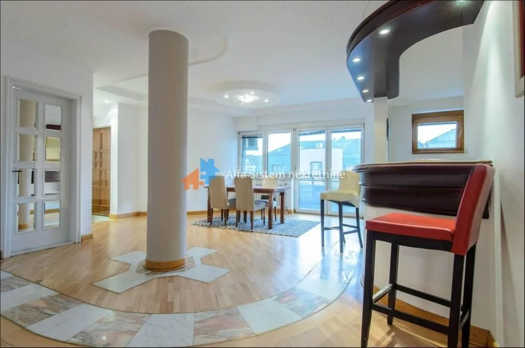Rent, office space, 147m², Kalenić Pijaca, Vračar Sve Podlokacije