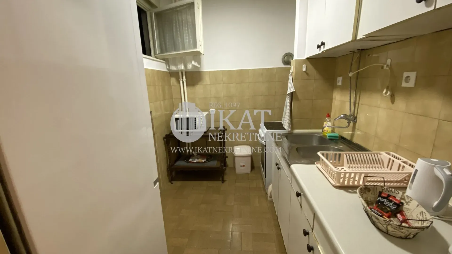 Izdavanje, dvosoban stan, 60m², Stari Grad, Beograd