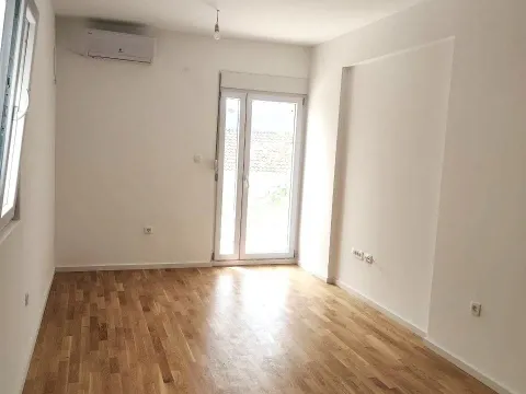 Prodaja, jednosoban stan, 41m², Podkošljun, Budva - image 2