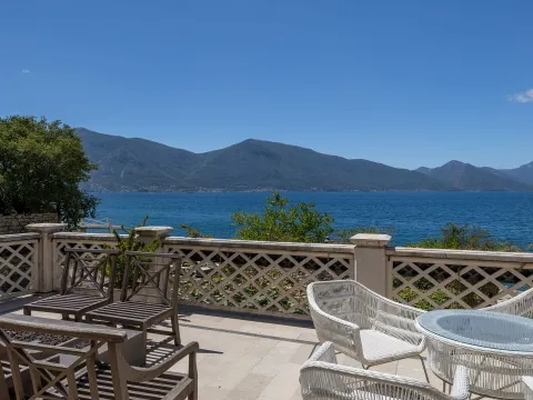 Rent, house, 587m², Dobrota, Kotor - image 28