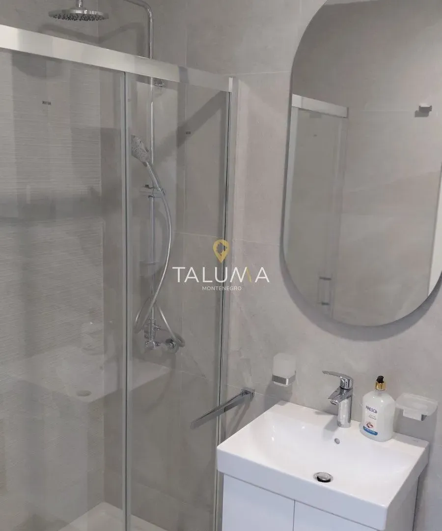Rent, one bedroom apartment, 49m², City Kvart, Podgorica