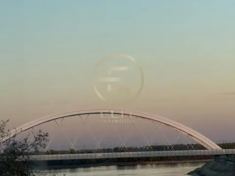 Izdavanje, trosoban stan, 136m², Kej, Novi Sad Sve Podlokacije - image 4