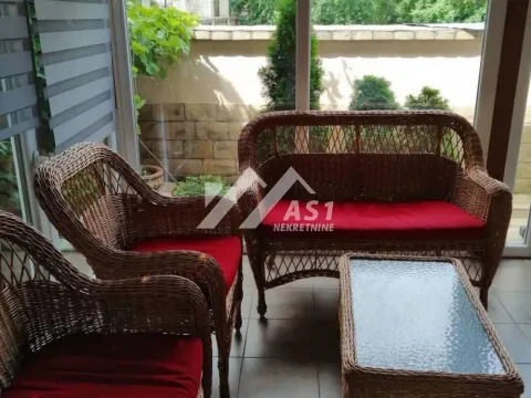 Izdavanje, četvorosoban stan, 95m², Novo naselje, Novi Sad - image 10