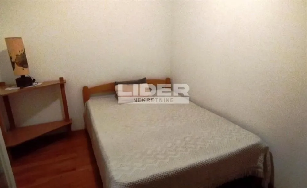 Rent, one bedroom apartment, 43m², Neimar, Vračar Sve Podlokacije