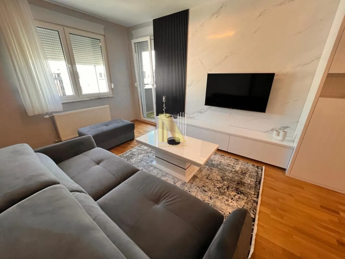 Izdavanje, dvosoban stan, 48m², Avijatičarsko naselje, Novi Sad Sve Podlokacije