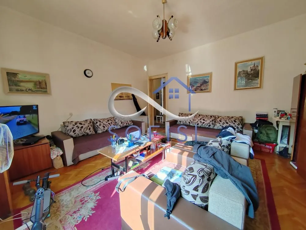 Prodaja, trosoban stan, 102m², Centar, Novi Sad
