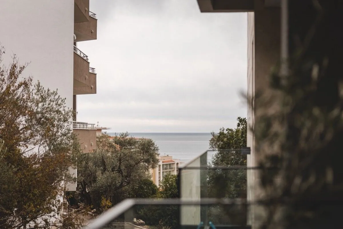Rent, one bedroom apartment, 39m², Bečići, Budva