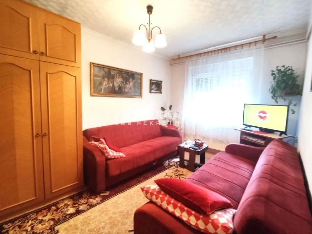 Prodaja, kuća, 190m², Berbersko staro, Zrenjanin