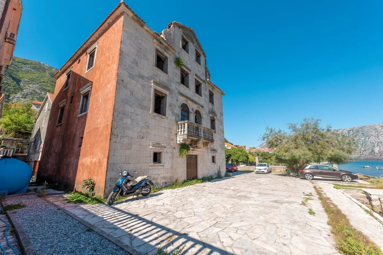 Prodaja, kuća, 608m², Prčanj, Kotor