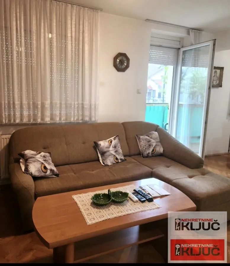 Izdavanje, dvosoban stan, 54m², Grbavica, Novi Sad Sve Podlokacije