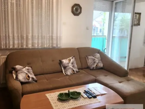 Izdavanje, dvosoban stan, 54m², Grbavica, Novi Sad Sve Podlokacije - image 1