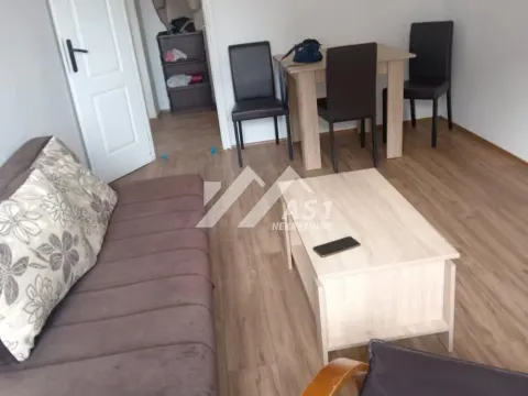 Izdavanje, trosoban stan, 54m², Grbavica, Novi Sad Sve Podlokacije - image 3