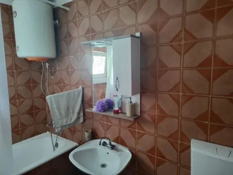 Rent, one bedroom apartment, 55m², Bar, Crna Gora - image 7