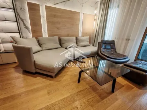 Izdavanje, trosoban stan, 100m², Savski Venac, Beograd - image 4